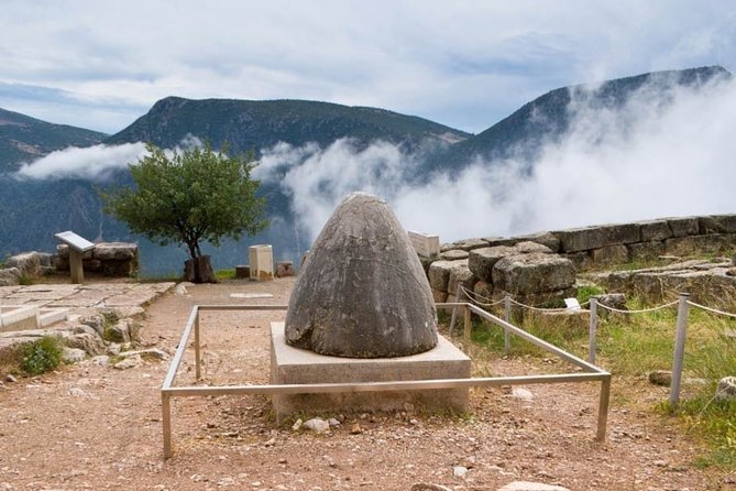 Mystical Delphi & Hosios Loukas Byzantine Wonder Luxury Day Tour - Arachova Village Break: Mountain Views, Textiles, and a Real Pause