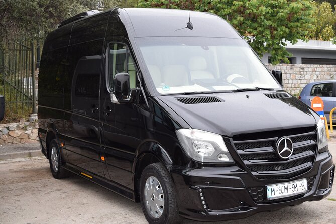 Piraeus Port and Athens Center Private Transfer (up to 11 people) - Inside the Van: Air-Conditioning, WiFi, and Luggage Space