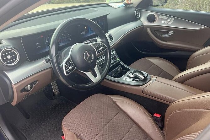 Piraeus Port To Athens City Center Private Arrival Transfer - Who This Transfer Fits Best (And Who Might Question It)
