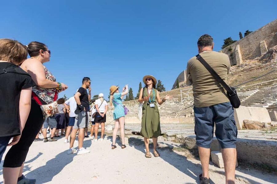 Piraeus Shore Excursion: Acropolis and Museum Classical Tour - The guide and audio devices: why the explanation matters