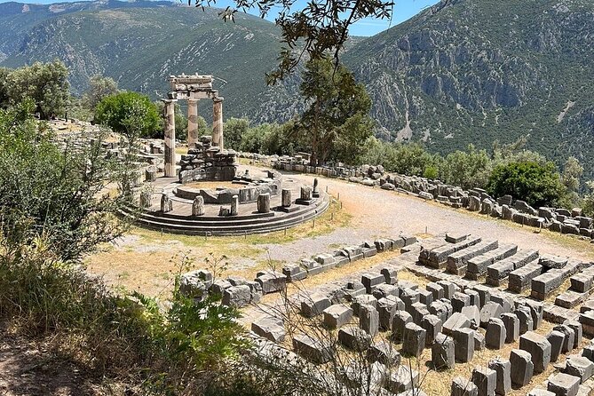 Premium Delphi Day Trip with an Expert Guide, Museum & Lunch - The Delphi Archaeological Museum: Why Artifacts Make the Ruins Click