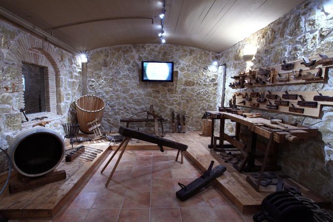 Private 4x4 Wine Tour from Athens to Marathon Lake and a Winery - Who should book this Athens 4x4 wine tour