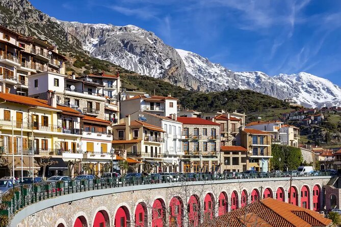 Private Day Trip in Delphi and Arachova from Athens - Price and logistics that affect your day