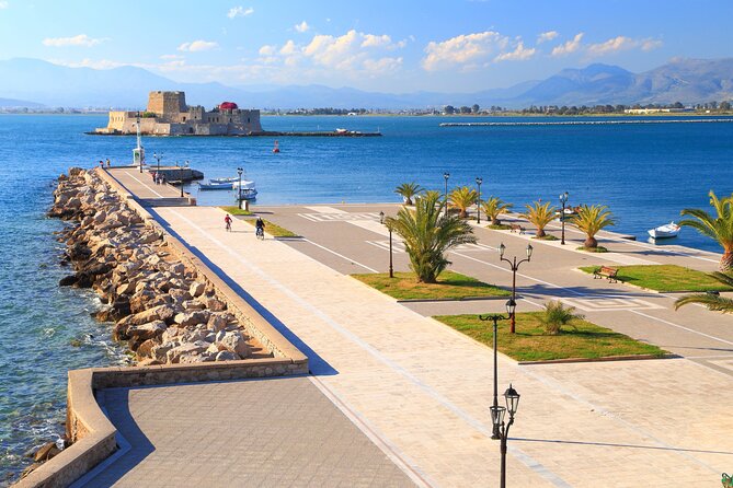 Private Day Trip to Canal,Ancient Corinth,Myceane and Nauplion - A 10-hour loop of Corinth, Mycenae, and Nafplio that makes sense