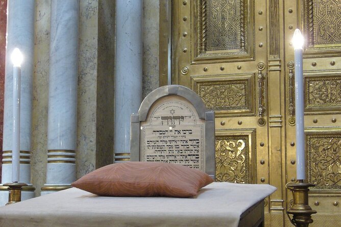 Private Jewish Heritage Tour in Athens, Jewish History & Culture - Jewish Museum of Greece: artifacts that explain everyday Jewish life