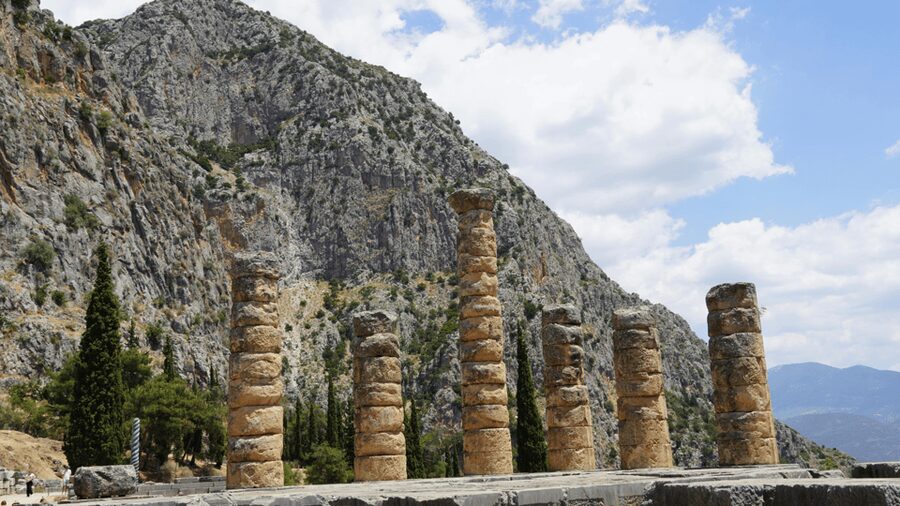 Private Luxury Tour: Delphi, Itea & the Charm of Galaxidi - Galaxidi: neoclassical streets, harbor views, and maritime heritage