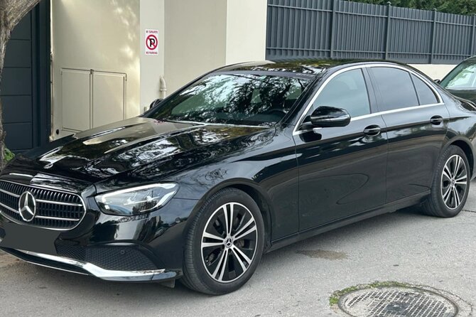 Private Luxury Transfer from Athens to Athens Airport - Wi-Fi onboard: useful minutes you’ll actually use