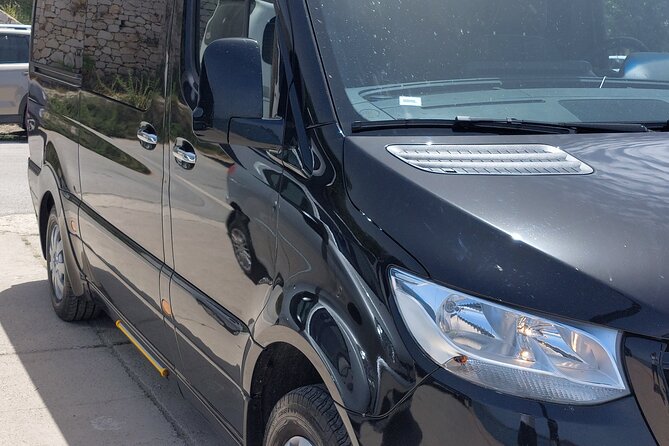 Private Luxury Transfer From/To Athens International Airport - Athens to Piraeus port: one less logistics headache