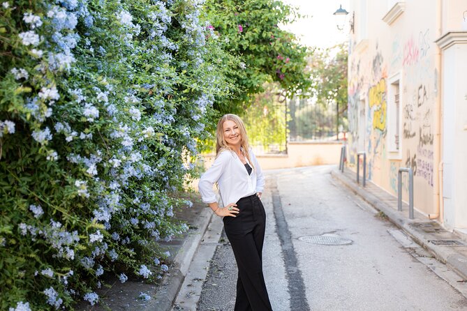 Private Photoshoot and Walking Tour in Athens - Photos you’ll actually want: direction, editing, and a quick delivery