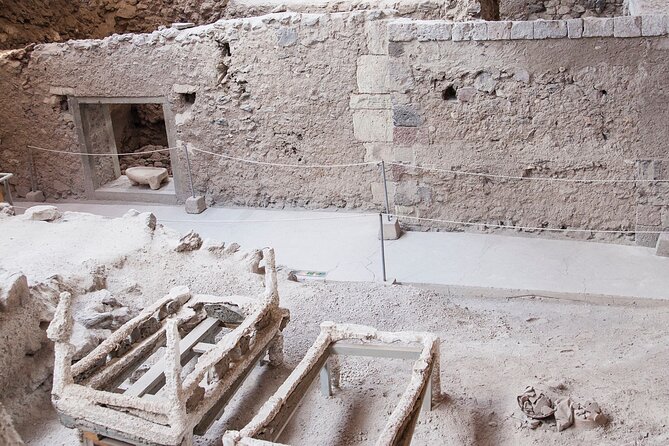 Private Tour: Santorini Highlights with Akrotiri - The Oia walk: where you get oriented fast
