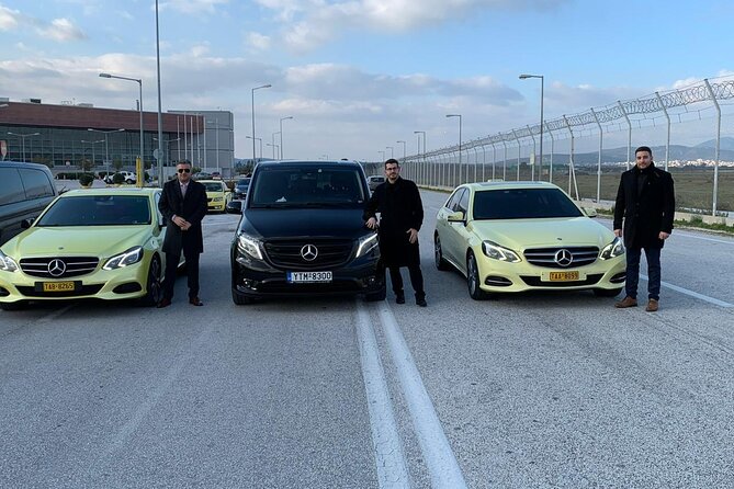 Private transfer Airport - Athens - Vehicle Choice: Minivan for Up to 7, Luxury for Up to 3