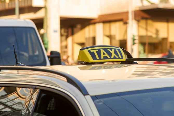 Private transfer from Athens International Airport to ATHENS CITY - The drive: fast, but plan for traffic