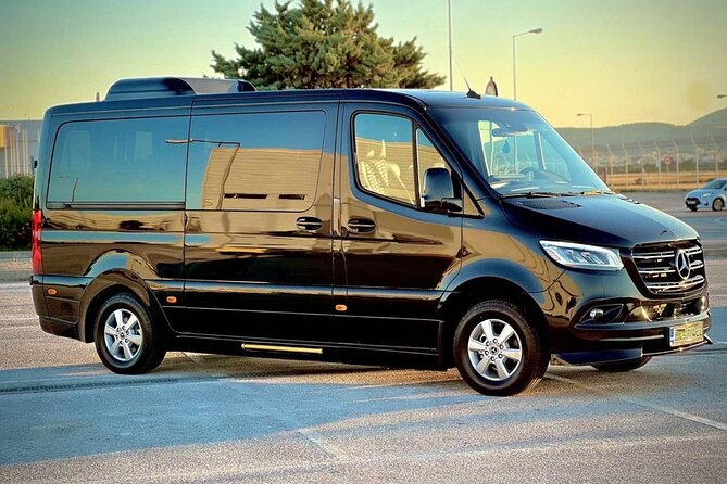 Private Transfer Piraeus Port to Athens Airport - Drop-off options at Athens Airport (and nearby hotel entrances)