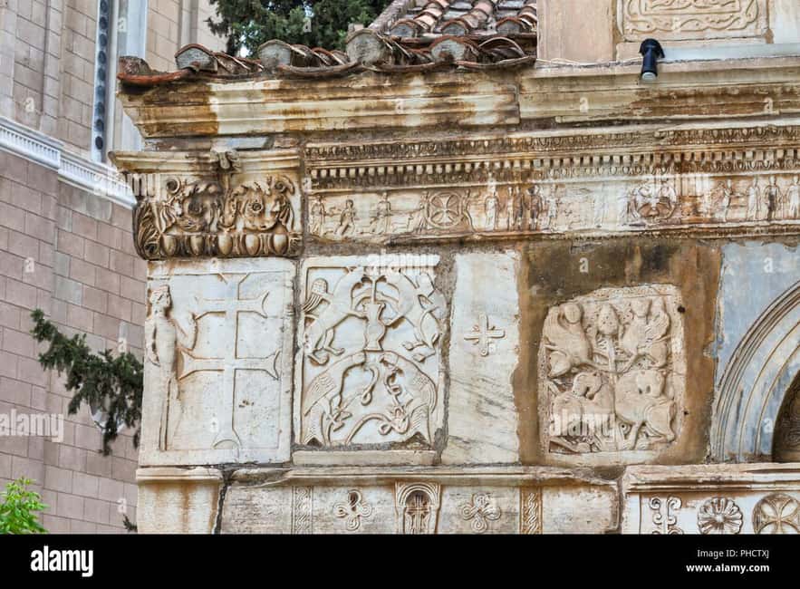 Sacred Athens: Byzantine Churches Walking Tour - Panagia Gorgoepikoos: a 12th-century chapel built from ancient stone