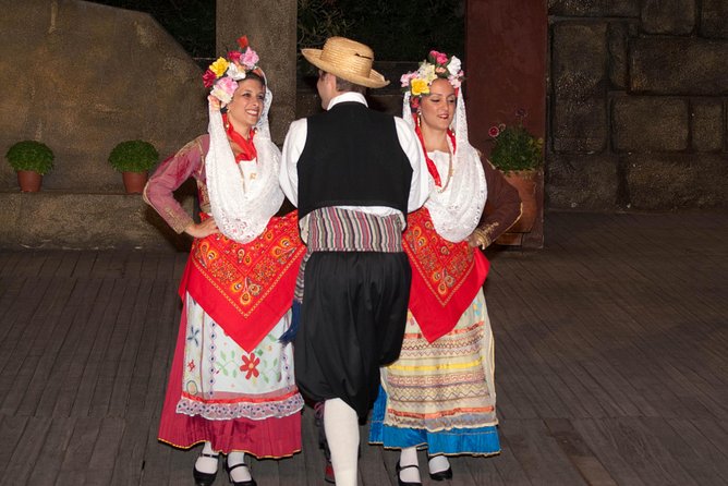 Skip the Line: Dora Stratou Greek Dancing Show Ticket - The Dancers, Costumes, and Live Music: Where the Authenticity Really Shows