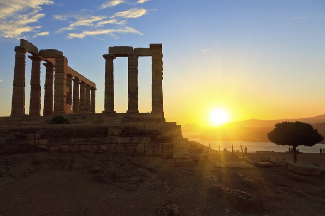 Sounio Sea Kayak Tour to the Temple of Poseidon full program - Stop 3: Sounio Beach meeting point—where the day turns into lunch