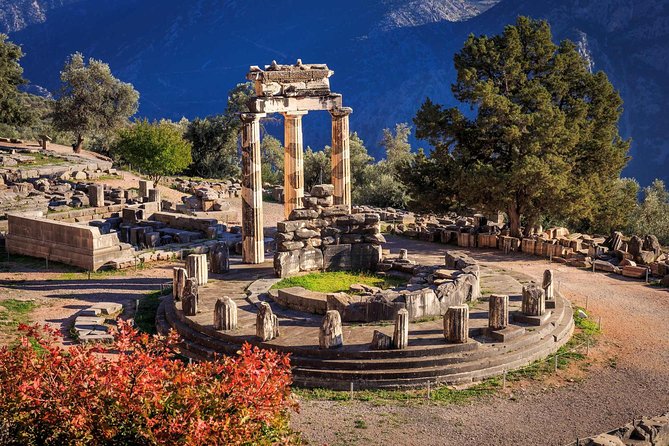 Spiritual Delphi & Thermopylae Battlefield Private Full Day Tour - Your driver and the guide question: what happens inside Delphi?