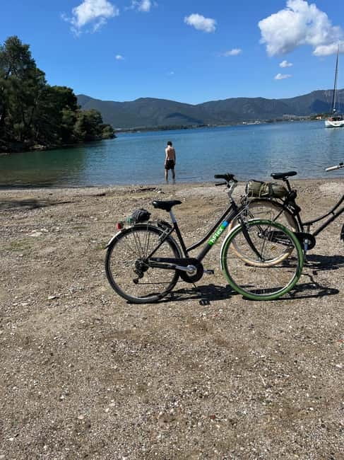 Suncycling Athens: Rent a Bike and Explore the City - Booking, timing, and the small details that matter
