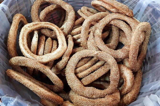 The Vegetarian food tasting tour - Why a vegetarian food tasting hits differently in Athens