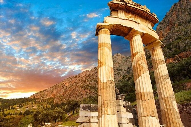 Thermopylae The battle of the 300 Spartans & Delphi Day Tour - Thermopylae Stops: Leonidas, the Hot Gates, and the Battle Story in Pieces