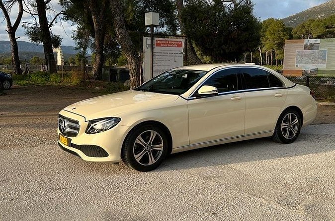 Transfer PIRAEUS PORT to ATHENS CENTER , up to 3 customers - The Athens Drop-Off: You Choose the Destination
