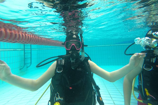 Try scuba dive - What to bring (and what not to): swimsuit, towel, flip-flops