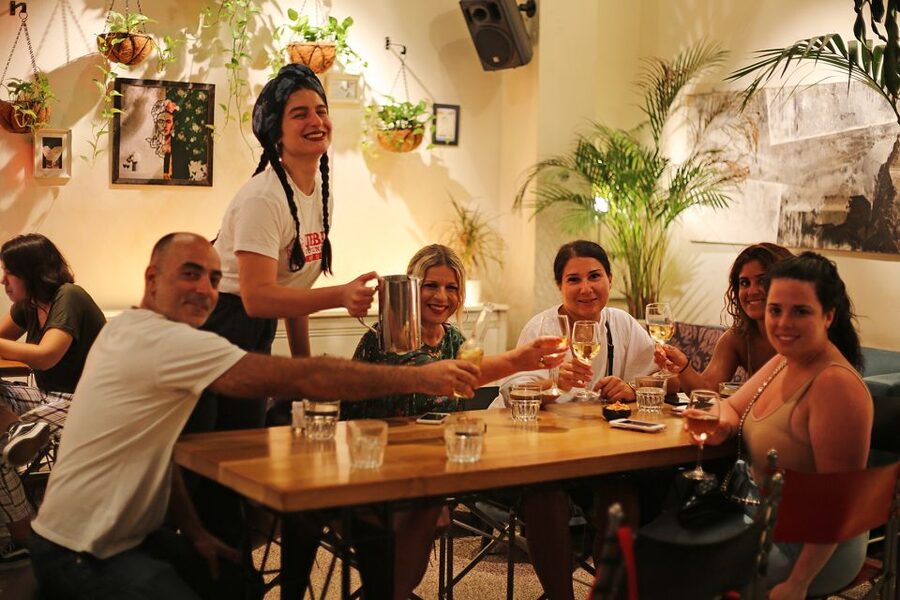 Twilight Athens Tour inc. rooftops, tastings & 3 drinks - Psyri at night: alternative venues and real conversations