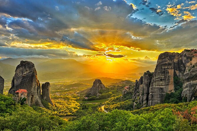 Unforgettable Delphi and Meteora PrivateTour All Inclusive - Key Highlights Worth Knowing