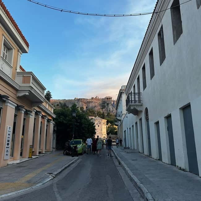 Walk through Ancient and Modern Athens - Graffiti streets and the modern Athens layer